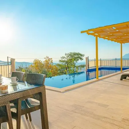 Panoromik Deniz Manzarasi Hilal ヴィラ カシュ